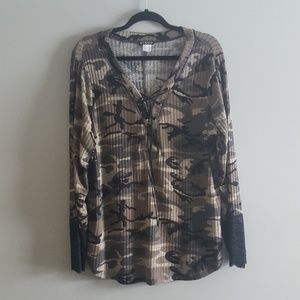 Venus Camo Long sleeve top size 2x